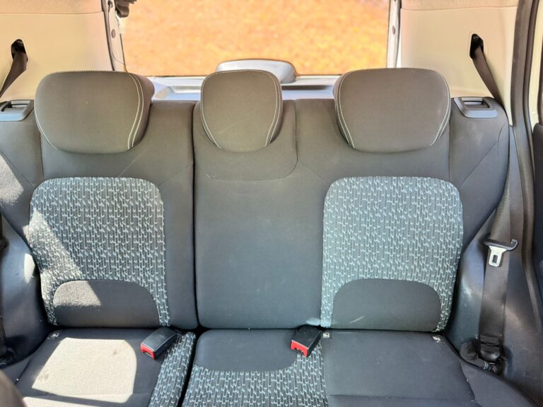 WhatsApp Image 2025-10-10 at 15.50.50